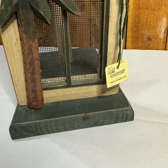 Rustic Paper Towel Holder With Screen Door And Bird - Picture 8 of 8